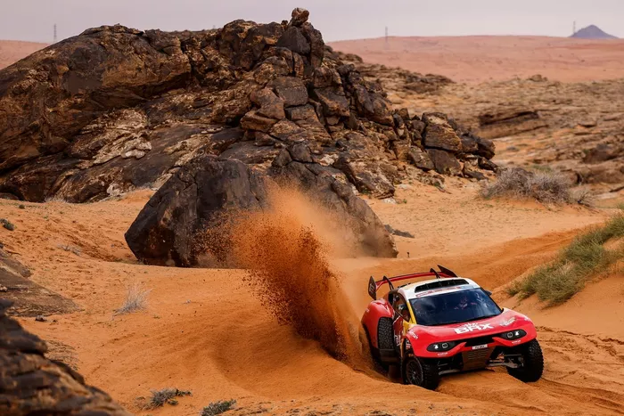 #201 Bahrain Raid Xtreme Prodrive: Sebastien Loeb, Fabian Lurquin