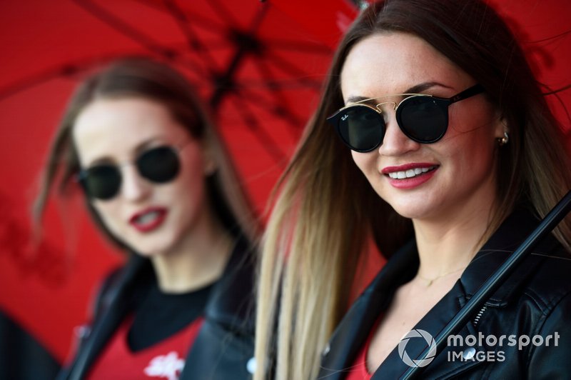 Rajtrácslányok - MotoGP - Katar