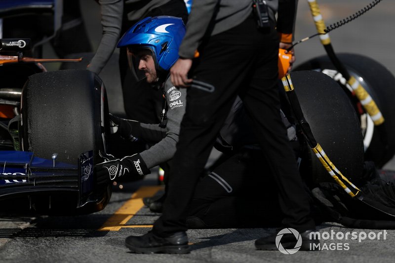 Arrêt au stand pour McLaren