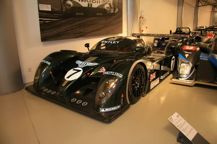2003年：ベントレー・スピード8（Bentley Speed 8）