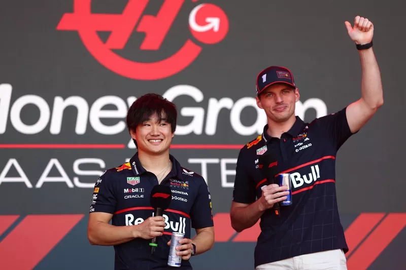 Max Verstappen, Red Bull Racing, Yuki Tsunoda, Red Bull Racing Team