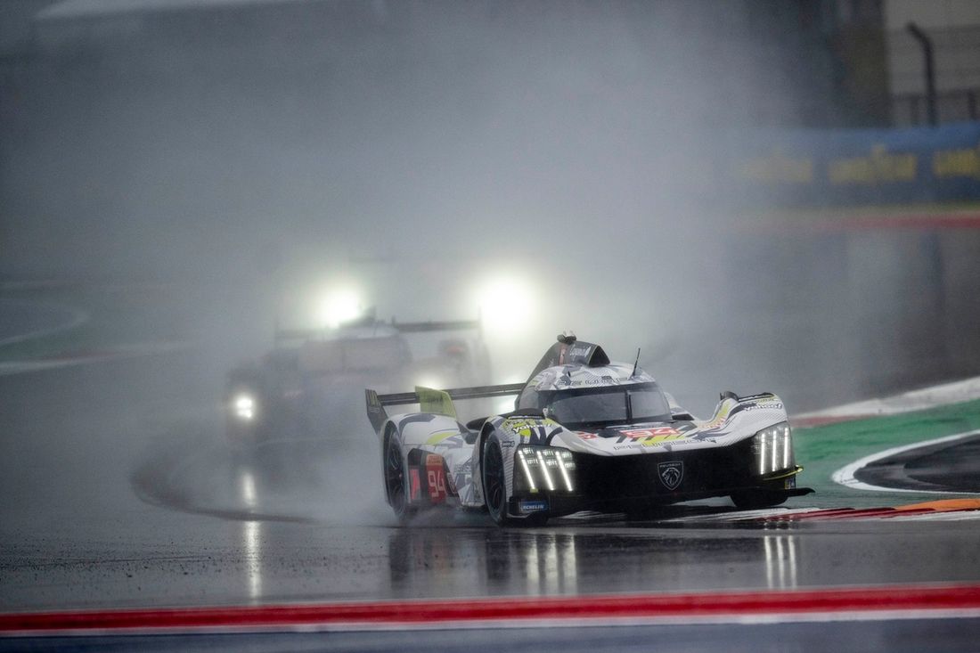 #94 Peugeot Totalenergies Peugeot 9X8: Loic Duval, Malthe Jakobsen, Stoffel Vandoorne