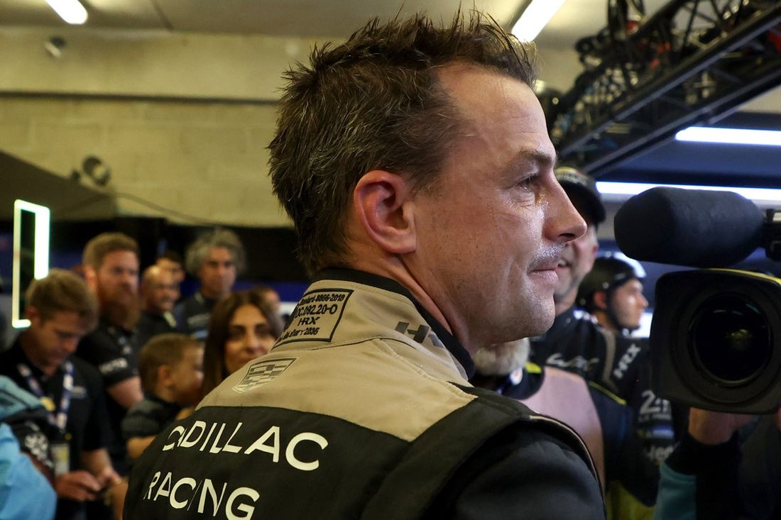 #38 Cadillac Hertz Team Jota Cadillac V-Series.R: Earl Bamber