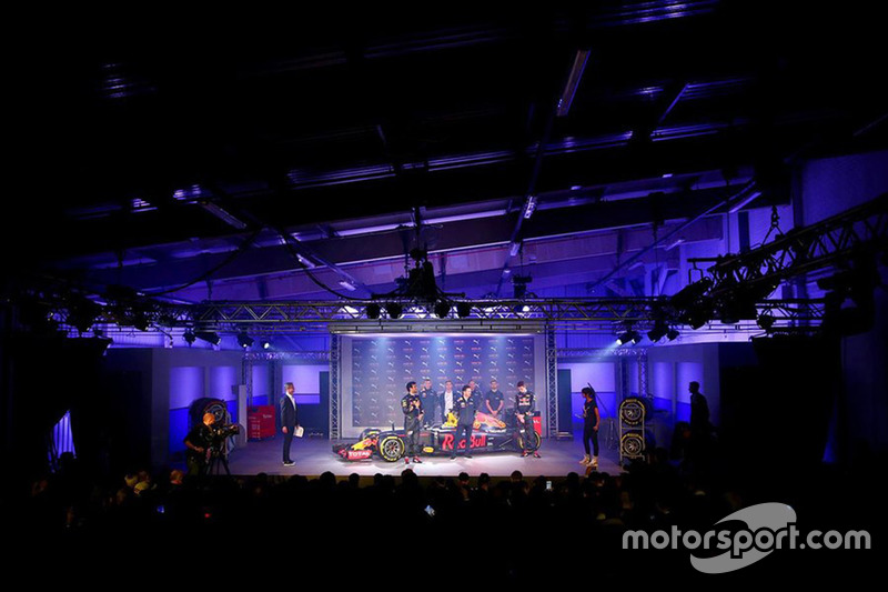 Presentación Red Bull Racing RB12