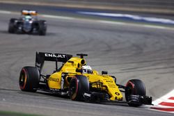 Kevin Magnussen, Renault Sport F1 Team RS16