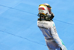 Льюіс Хемілтон , Mercedes AMG F1 у закритому парку