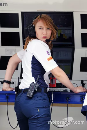 Ruth Buscombe , Sauber