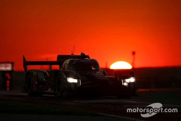 #8 Audi Sport Team Joest Audi R18 e-tron quattro: Lucas di Grassi, Loic Duval, Oliver Jarvis