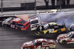 Josh Williams, DGM Racing, Chevrolet Camaro Sleep Well / Bethel Glass & Shower Door, Cole Custer, Stewart-Haas Racing, Ford Mustang Haas Automation, Jeff Green, RSS Racing, Chevrolet Camaro RSS Racing crash on the front stretch.