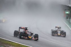 Carlos Sainz Jr., Scuderia Toro Rosso STR11