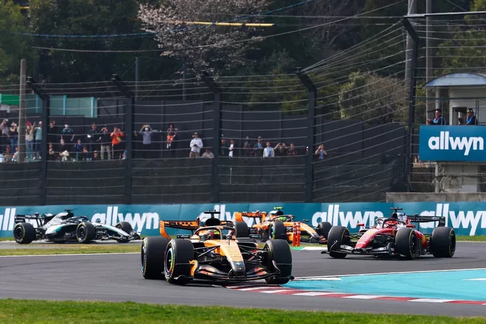 Charles Leclerc, Ferrari, Oscar Piastri, McLaren