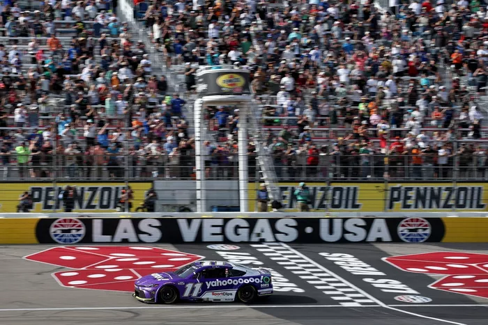 Denny Hamlin, Joe Gibbs Racing