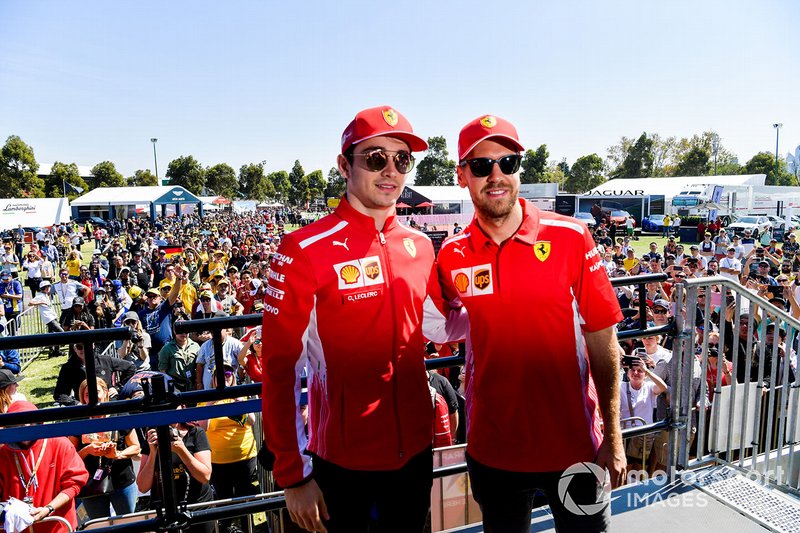 Sebastian Vettel, Ferrari e Charles Leclerc, Ferrari, arrivano alla sessione autografi