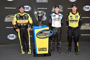 Ford playoff drivers, Matt Crafton, ThorSport Racing, Ford F-150 Great Lakes Wood Floors/Menards, Ben Rhodes, ThorSport Racing, Ford F-150 FEI World Equestrian Games and Grant Enfinger, ThorSport Racing, Ford F-150 Champion Power Equipment