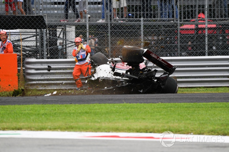 Marcus Ericsson, Sauber C37 - baleset