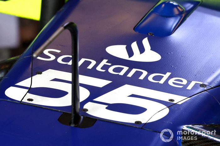 Número de piloto en el coche de Carlos Sainz, Williams FW46