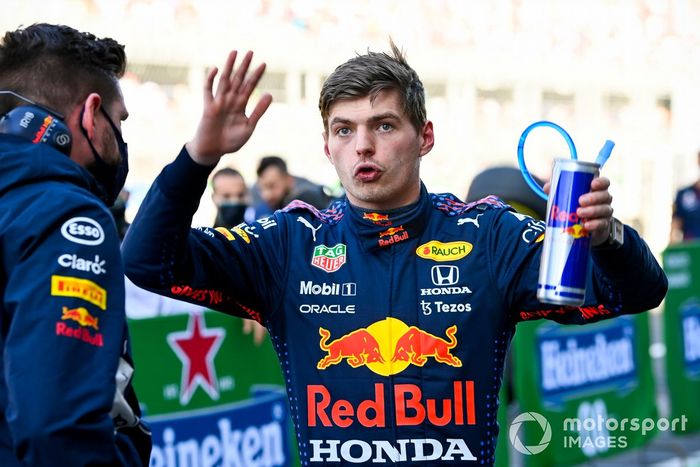 Tercer puesto Max Verstappen, Red Bull Racing, en Parc Ferme
