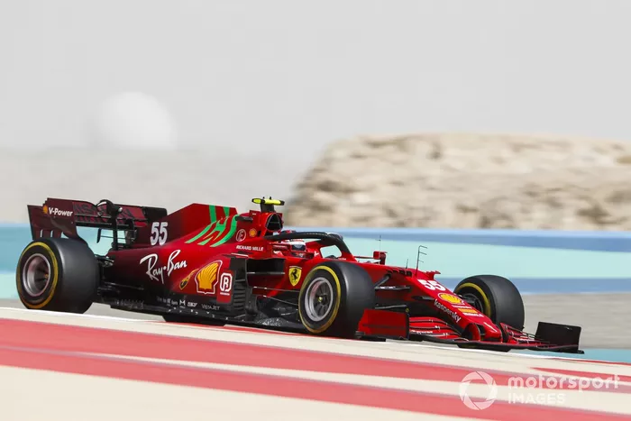 Carlos Sainz Jr., Ferrari SF21 