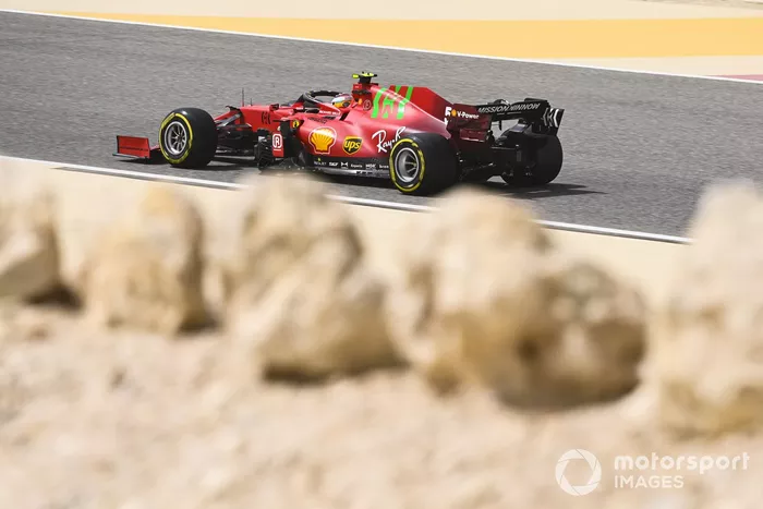 Carlos Sainz Jr., Ferrari SF21 