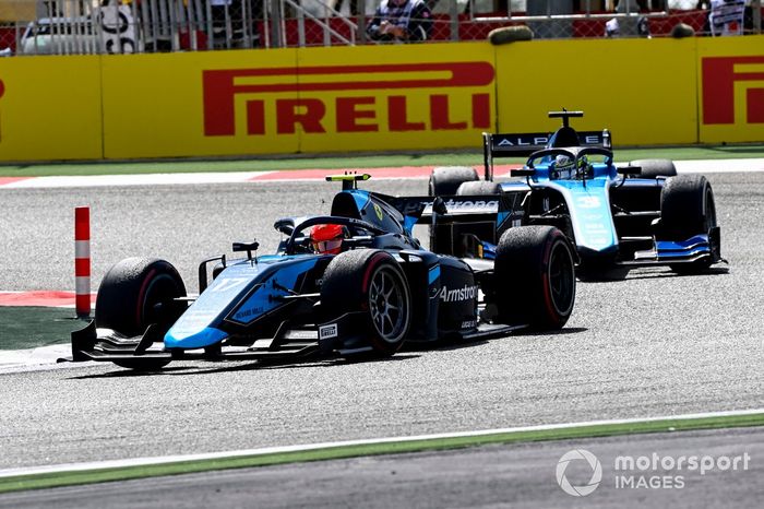 Marcus Armstrong, Dams y Guanyu Zhou, Uni-Virtuosi Racing 