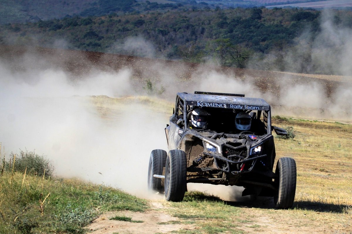 Tomasz Białkowski, Dariusz Baśkiewicz, Can-Am Maverick X3