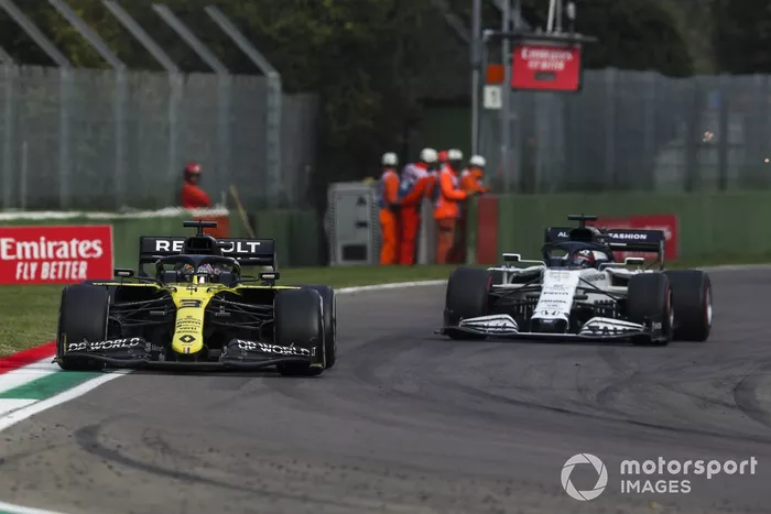 Daniel Ricciardo, Renault F1 Team R.S.20, Daniil Kvyat, AlphaTauri AT01