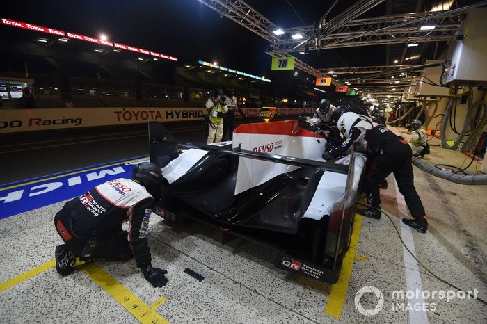 #8 Toyota Gazoo Racing Toyota TS050: Sébastien Buemi, Kazuki Nakajima, Brendon Hartley