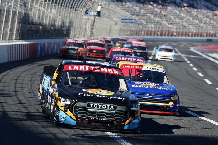 Timmy Hill, Timmy Hill Motorsports Toyota, Daniel Hemric, McAnally-Hilgemann Racing