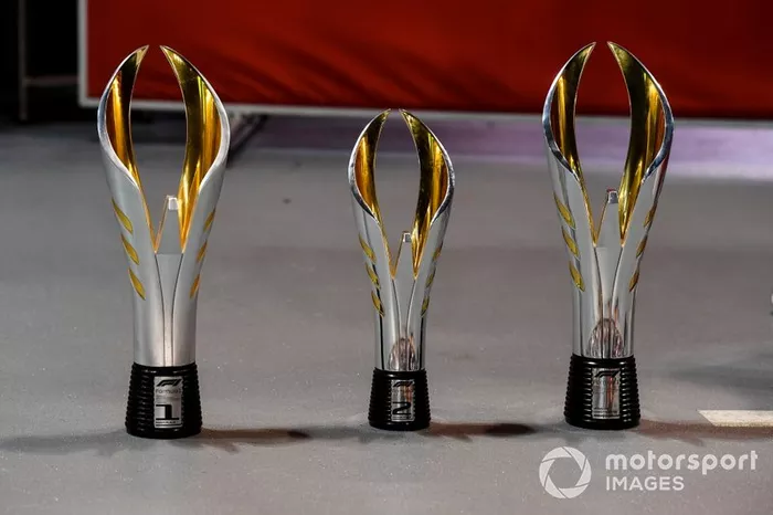 Trofeo de Ganador, Trofeo de Segundo Lugar y Trofeo de Constructores