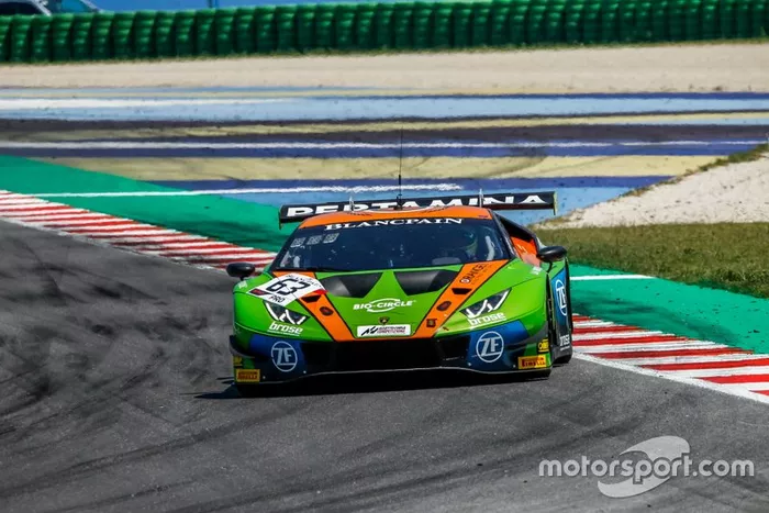 #63 GRT Grasser Racing Team Lamborghini Huracan GT3 Evo: Christian Engelhart, Mirko Bortolotti  
