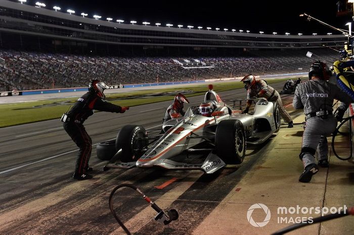 Will Power, Team Penske Chevrolet pit stop