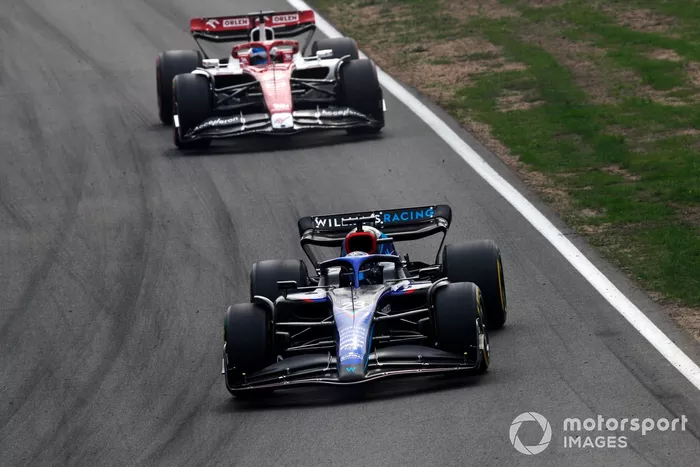 Alex Albon, Williams FW44, Valtteri Bottas, Alfa Romeo C42