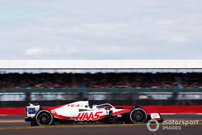 Kevin Magnussen, Haas VF-22
