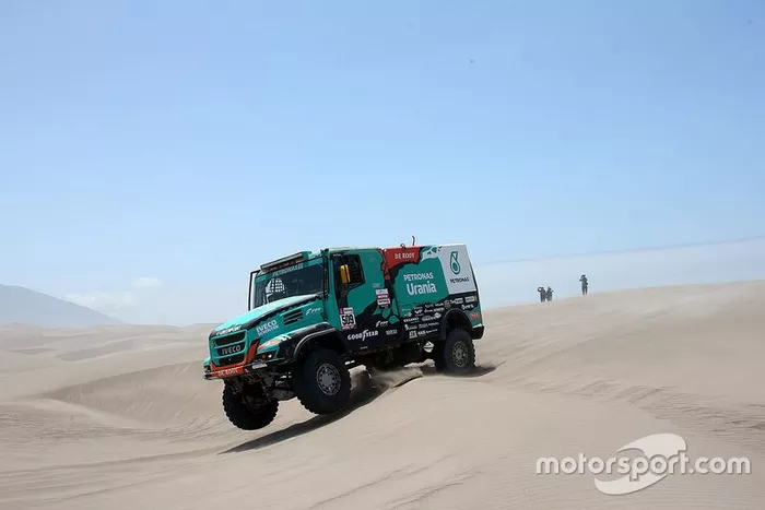 #509 Team De Rooy Iveco: Ton van Genugten, Bernard Der Kinderen, Peter Willemsen          