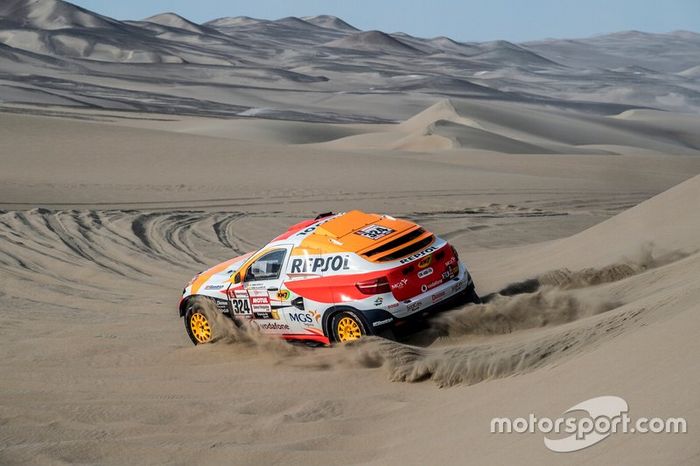 #324 Repsol Rally Team: Isidre Esteve, Txema Villalobos