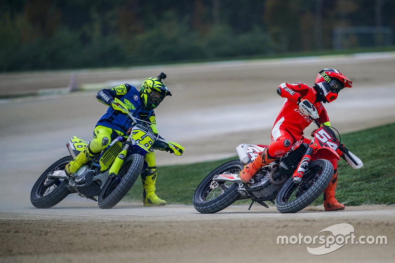 Mattia Pasini und Valentino Rossi