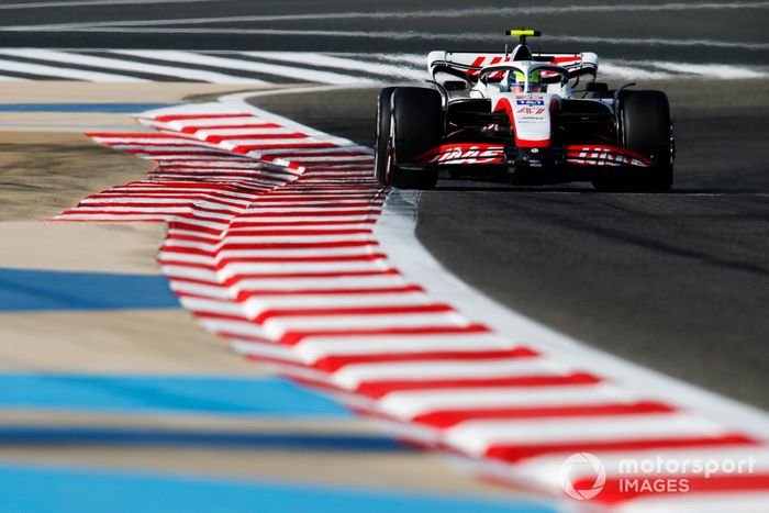Mick Schumacher, Haas VF-22