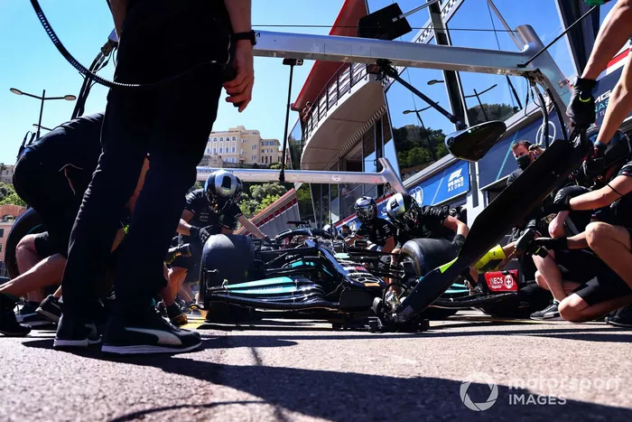 Lewis Hamilton, Mercedes W12