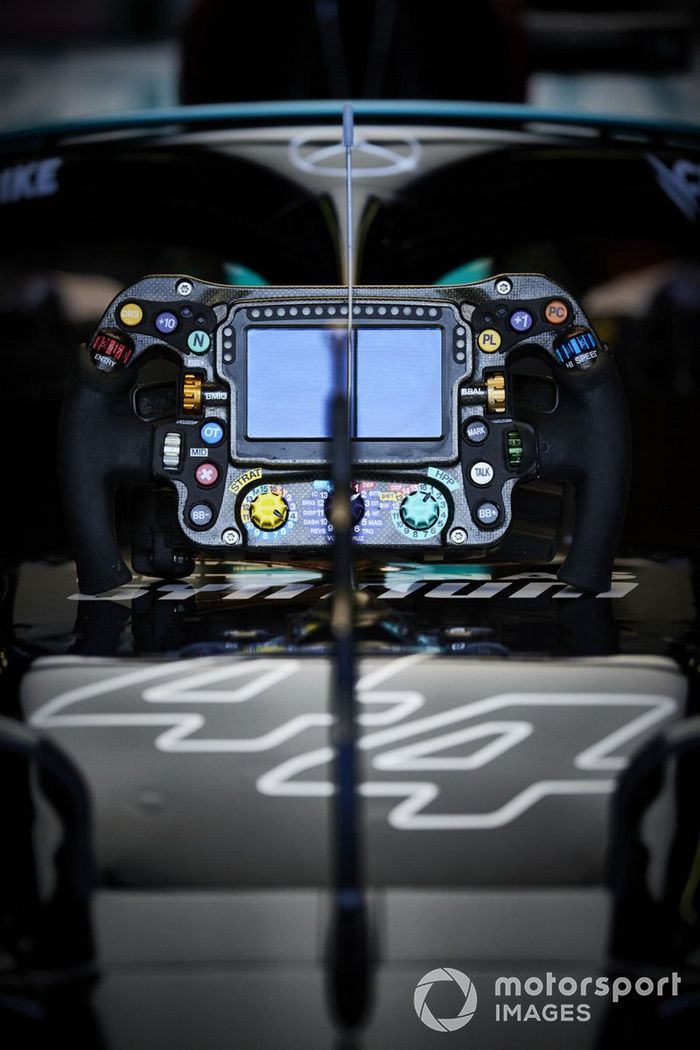El volante del coche de Lewis Hamilton, Mercedes W12