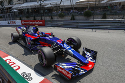Карлос Сайнс-мол., Scuderia Toro Rosso STR12
