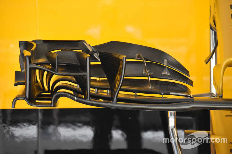 Renault Sport F1 Team RS17 detalle ala delantera