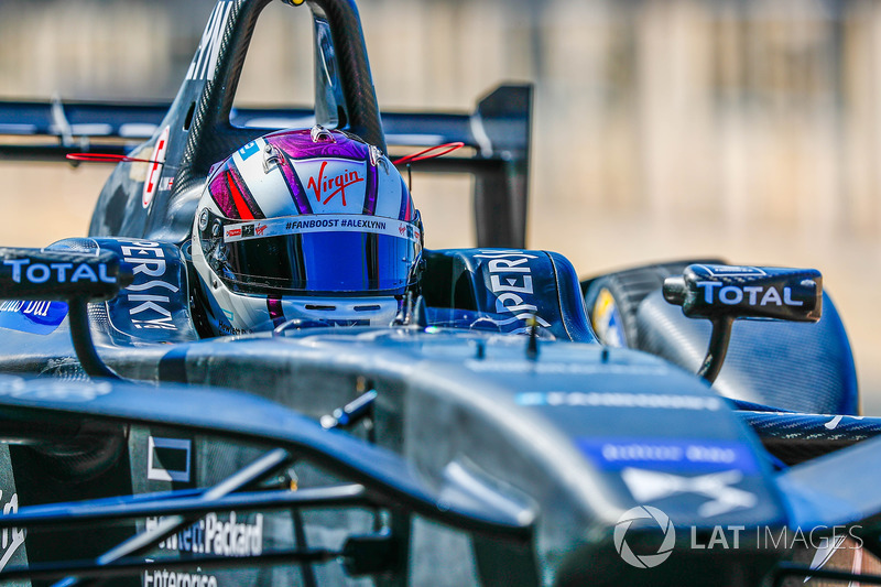 <img src="https://cdn-7.motorsport.com/static/img/cfp/0/0/0/200/227/s3/united_kingdom-2.jpg" alt="" width="20" height="12" /> Алекс Линн