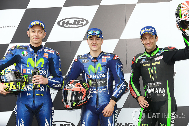 Top 3 des qualifications : le poleman Maverick Viñales, Yamaha Factory Racing, deuxième place Valentino Rossi, Yamaha Factory Racing, troisième place Johann Zarco, Monster Yamaha Tech 3