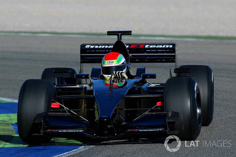 Justin Wilson, Minardi PS01 op Avon banden