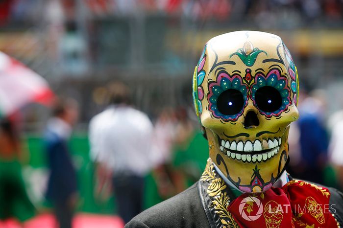 Calavera en la pista