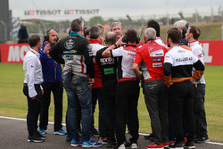 Mike Webb with team bosses