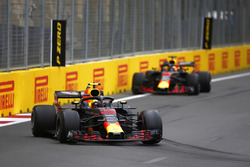 Max Verstappen, Red Bull Racing RB14 Tag Heuer, Daniel Ricciardo, Red Bull Racing RB14 Tag Heuer