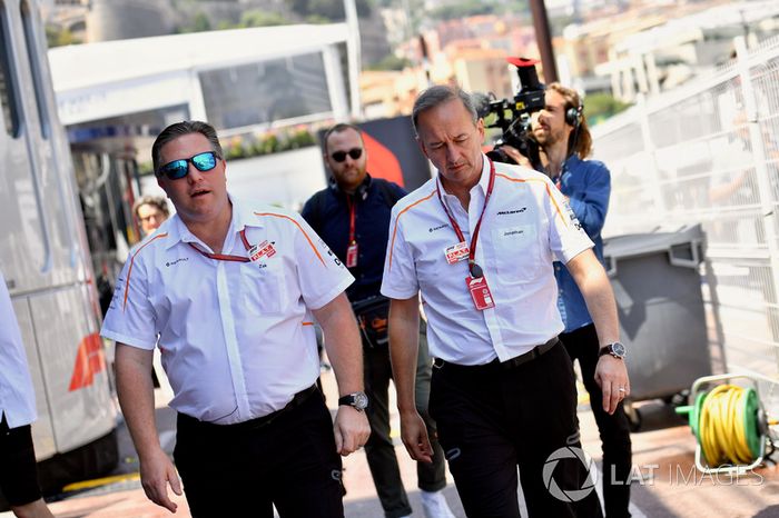 Zak Brown, CEO de McLaren Racing y Jonathan Neale, Director de McLaren