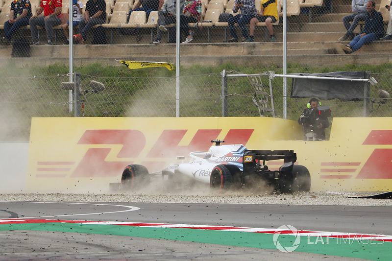 Lance Stroll, Williams FW41, crashes