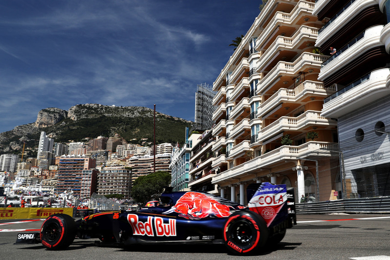 Daniil Kvyat, Scuderia Toro Rosso STR11